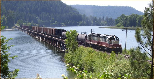 Saint Maries River Railroad train crossing Benewah Trestle